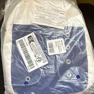 🧡FREE 👀 GIVEAWAY SNEAKER CROSSBODY Handbag PURSE WRISTLET WALLET GIVVY 👀🧡